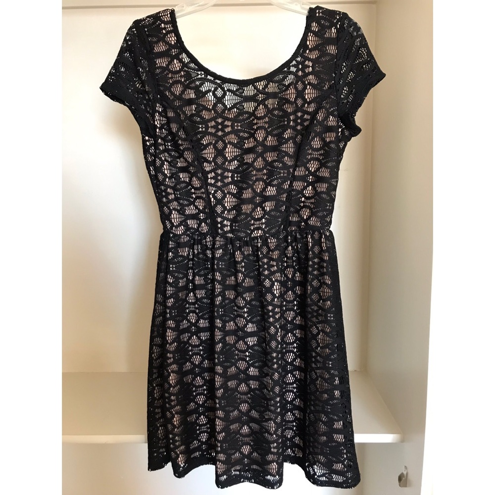 Speeckless Black and Nude Dress